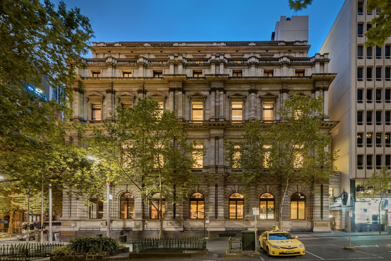 Treasury On Collins Hotel Мелбърн Екстериор снимка