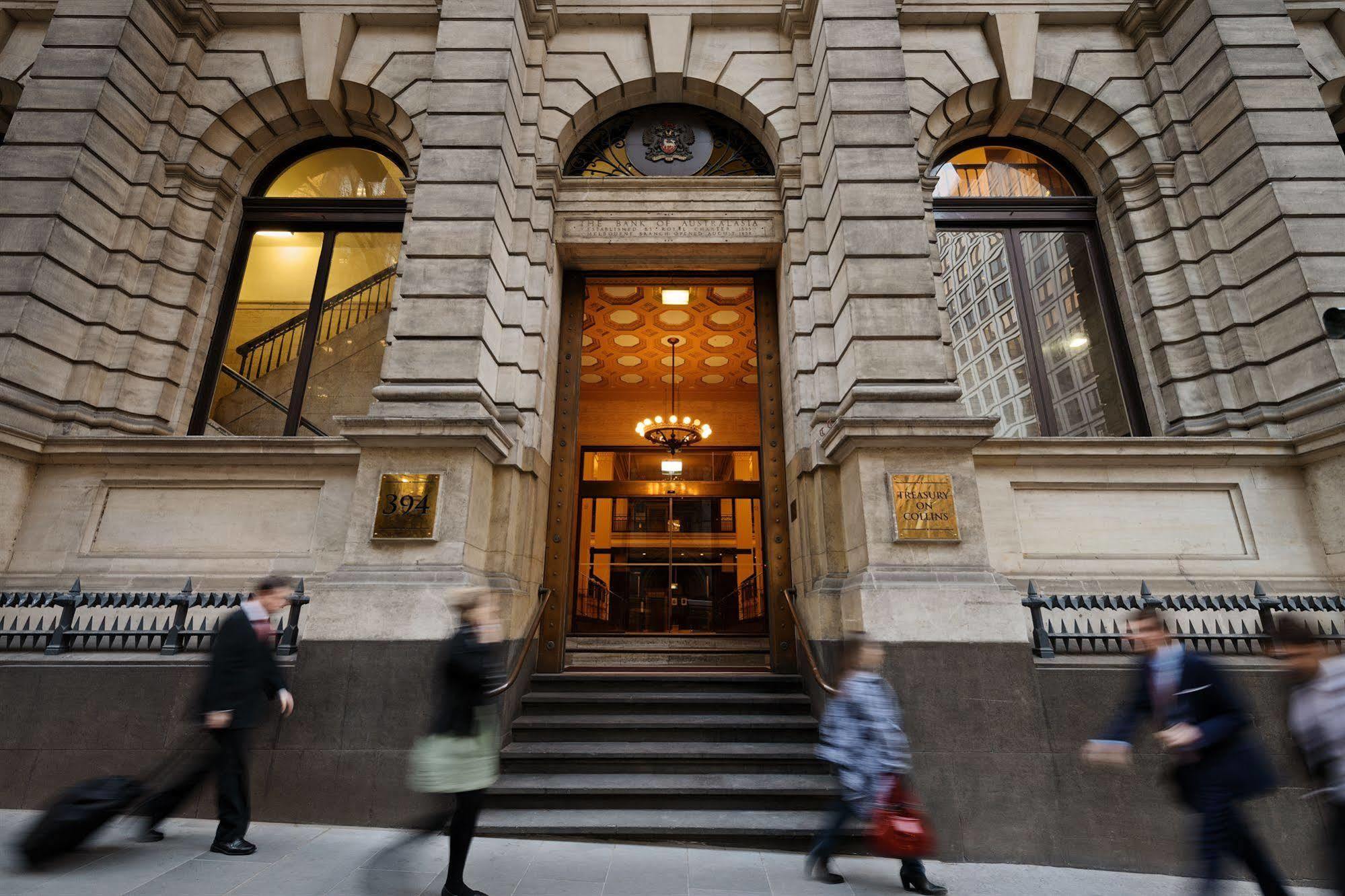 Treasury On Collins Hotel Мелбърн Екстериор снимка