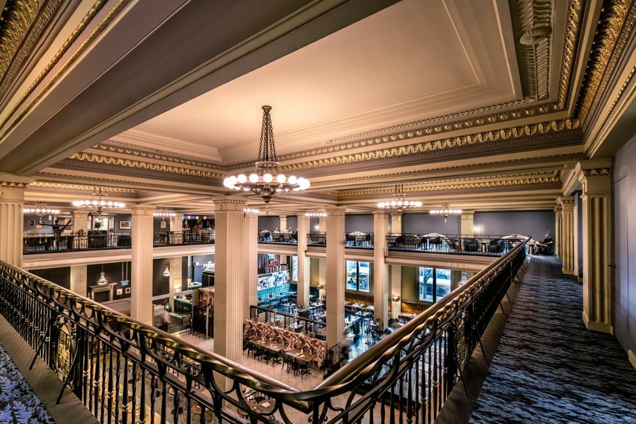 Treasury On Collins Hotel Мелбърн Екстериор снимка
