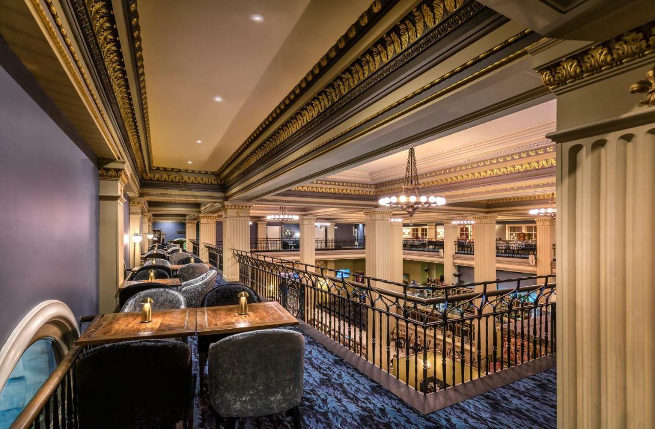 Treasury On Collins Hotel Мелбърн Екстериор снимка